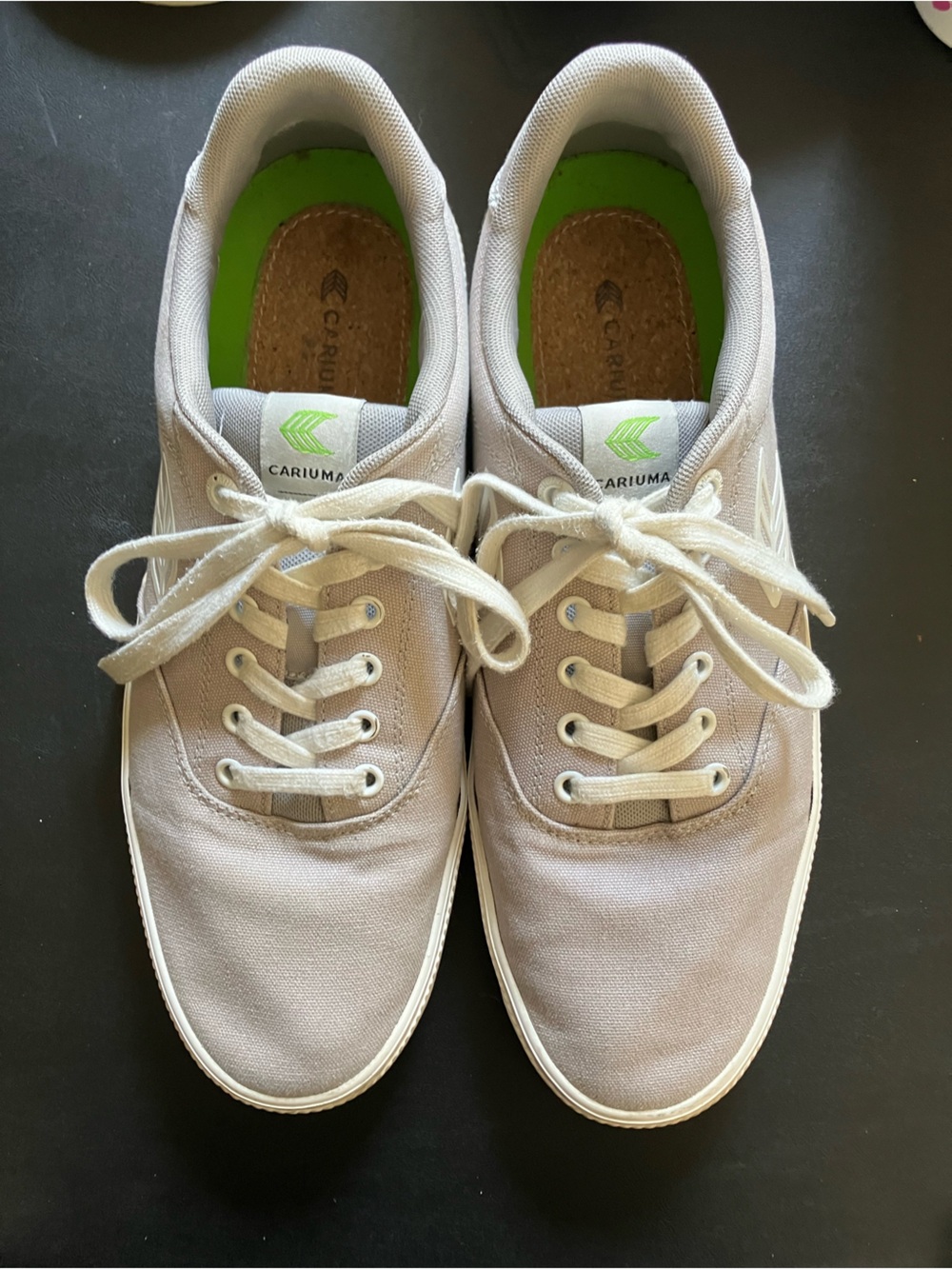 Cariuma man size 12 sneakers